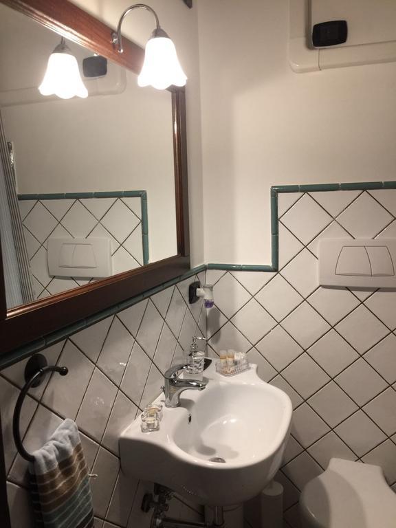特雷卡斯塔尼 Domus Giuliae酒店 外观 照片